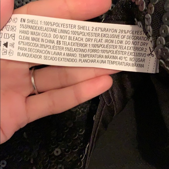 Black cropped top - NWOT - Picture 4 of 4